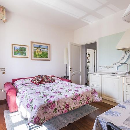 Dimora Rinaldi Apartment เอมโปลี ภายนอก รูปภาพ