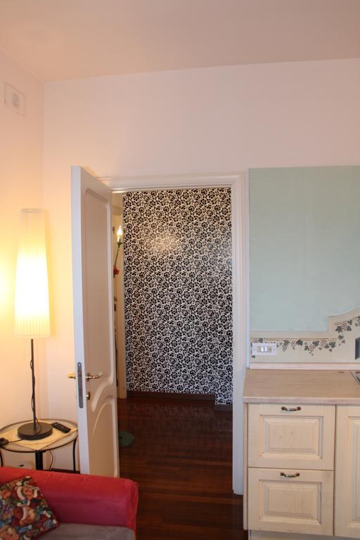 Dimora Rinaldi Apartment เอมโปลี ห้อง รูปภาพ