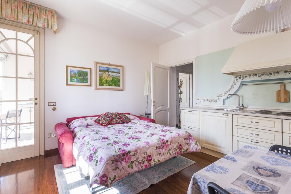 Dimora Rinaldi Apartment เอมโปลี ภายนอก รูปภาพ