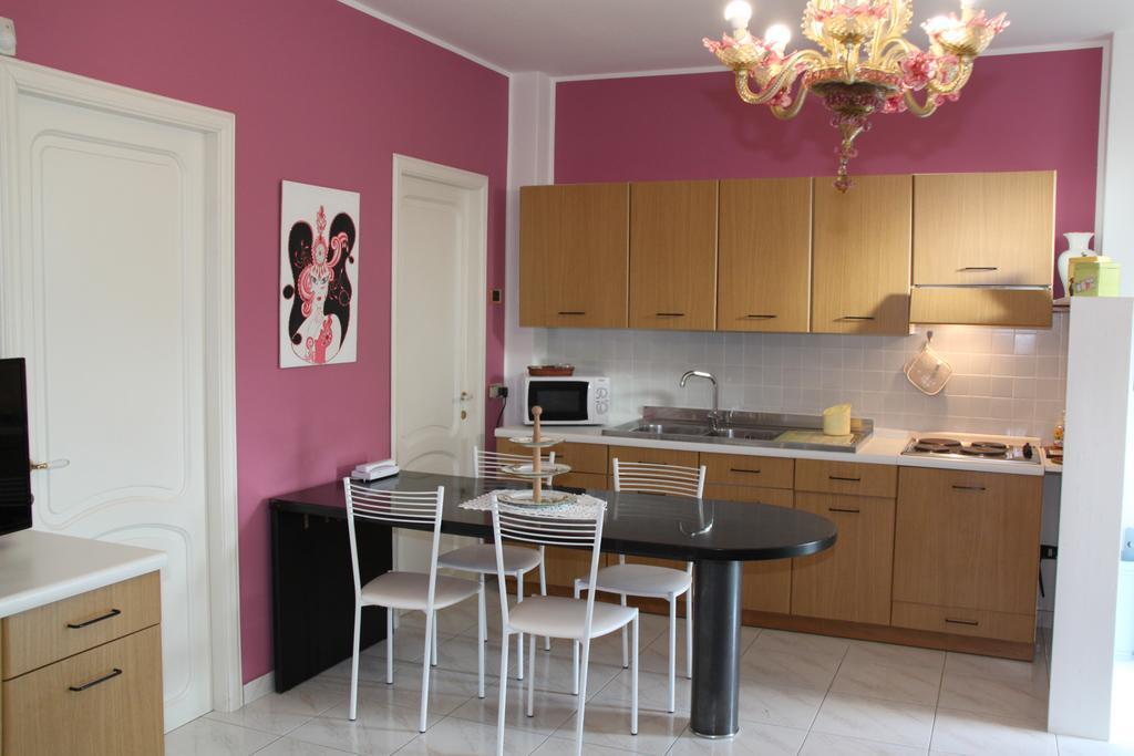Dimora Rinaldi Apartment เอมโปลี ภายนอก รูปภาพ